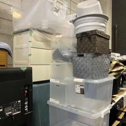 カラーボックス　衣装ケース