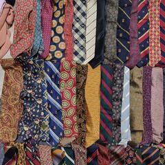 ネクタイ👔70本セットの画像