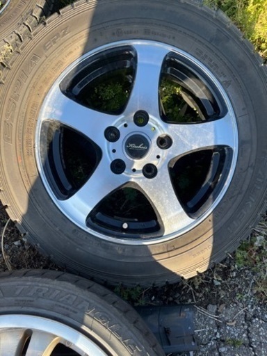 車のパーツ タイヤ、ホイール