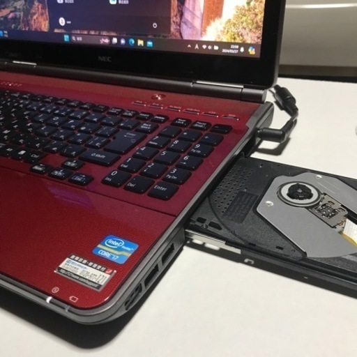 N E C  LAVE   Windows11 core i7 SSD美品