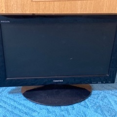 東芝　19インチ　テレビ