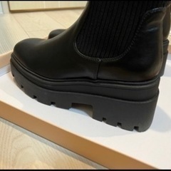 R&E 厚底ブーツ　靴/バッグ 靴 ブーツの画像