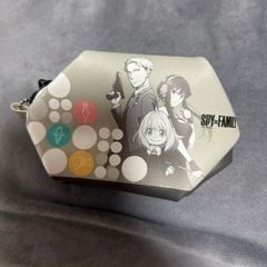 スパイファミリーポーチ