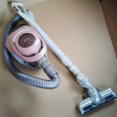 ★お届け可!!★ TOSHIBA サイクロン式クリーナー　掃除機 VC-J1000 ピンクの画像