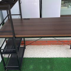 ラック付デスク