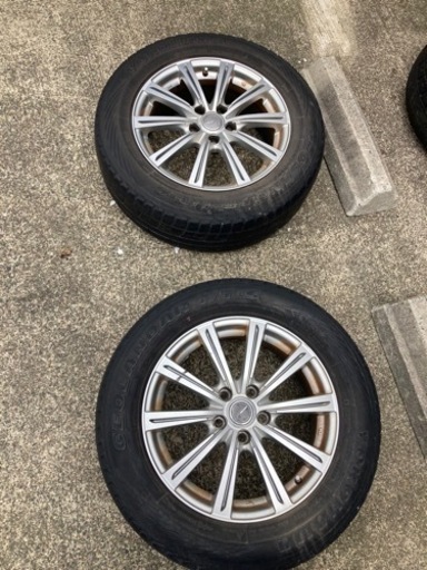 車のパーツ タイヤ、ホイール　225/65R17インチ　スタッドレスタイヤ　ホイールのみ
