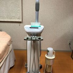 【高級エステセット】写真の備品ほぼ全て付きます【引取り限定】の画像