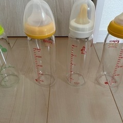 哺乳瓶･赤ちゃん用枕セット☆