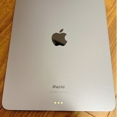 【美品、すぐ使える】iPad Air 第5世代 64GB 【ケース、保護フィルム、スタイラスペンセット】の画像
