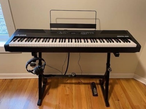 プロ 電子ピアノ 譜面台 ペダル付き　ALESIS RECITAL PRO