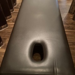 マッサージ、エステ施術ベッドの画像