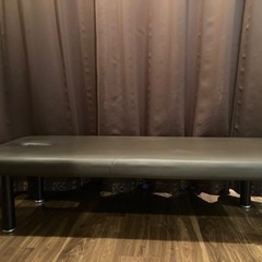 マッサージ、エステ施術ベッドの画像