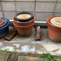 植木鉢(陶器　プラスチック)