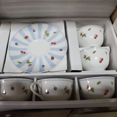 未使用品！かわいいナルミ　お茶4セットの画像