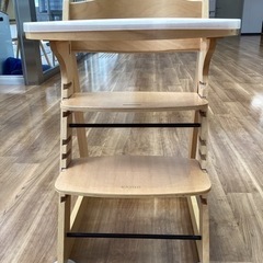 チャイルドチェア　￥2000【町田市再生家具】233268
