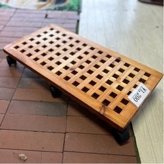 木製のキャスター付き台車
