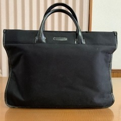 メンズ黒のビジネスバッグ