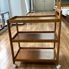 ワゴン　¥1500【町田市再生家具】　0328