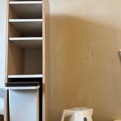 【引渡先決定】電子レンジ T-fal電気ポット 米びつ  木製ラック3つ 6点まとめての画像