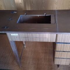 ミシン台　ジャノメ