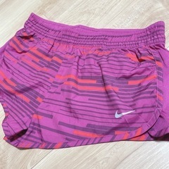 NIKE ナイキ　スポーツパンツの画像