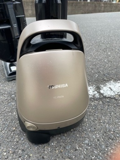 TOSHIBA 東芝 掃除機　VC-PH7A 2019年製　紙パック