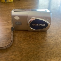 デジタルカメラ売って下さい。