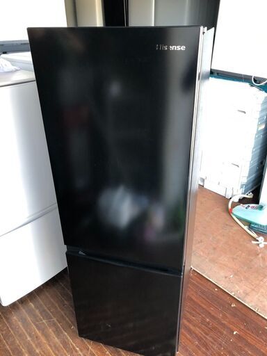 2022年式　ハイセンス 冷蔵庫 幅49cm 175L ブラック HR-D1701B 2ドア 右開き 大容量冷蔵室122L スリム