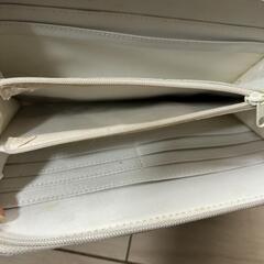 『値下げ❗❗❗』【中古】キッズサイフ付ショルダーバッグ白の画像