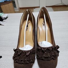 スェードの新品パンプス