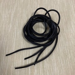 靴紐　黒