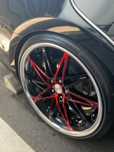 車のパーツ タイヤ、ホイール