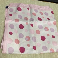 スカーフ　小さなシミ有り