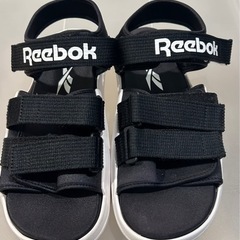 リーボック　ストラップ付サンダル