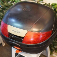 SOLD OUT24.06.10バイク用リアボックス　KAPPA...