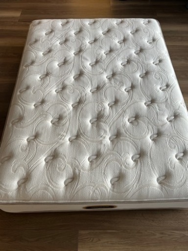 シモンズ　マットレス　ダブルサイズ　ゴールデンバリュー