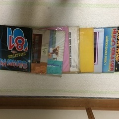 中古レコードLP16枚あります。
