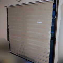 大幅値下げ！　調光ロールスクリーンカーテン（幅180cm×高さ2...