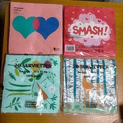 ペーパーナプキン、紙皿、割り箸などの画像