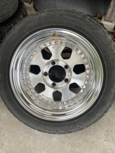 車のパーツ タイヤ、ホイール