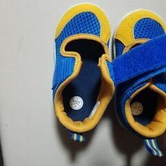 ASICSベビーシューズの画像