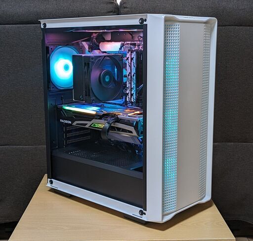 Ryzen7＆RX6700XT搭載 白くてオシャレな高性能ゲーミングPC
