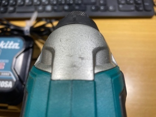 （取引き中）　マキタインパクトドリルTD110D  10.8V