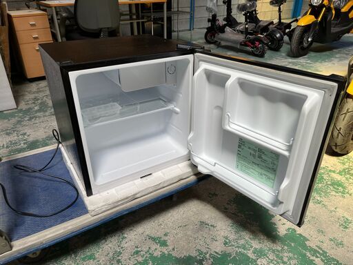冷蔵庫 小型 46L オーヤマ製 100V 39W 幅47*奥行45*高さ50cm 寝室やリビングなどに最適