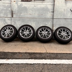 車のパーツ タイヤ、ホイール