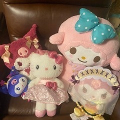 決定◎サンリオ　クロミ　キティ　メロディー　ぬいぐるみ　まとめて