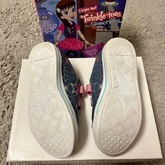 キッズ　光るスニーカー　18cmの画像