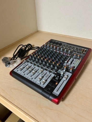 値下げ！50000→30000BEHRINGER(ベリンガー)/PAミキサー/UFX1204 XENYX(エフェクター内蔵・マルチトラック録音機能・USBオーディオインターフェース内蔵)
