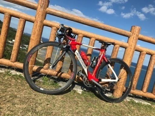 ブリヂストン　カーボンフレーム　値下げしました！！　（ホイールなどは付きません）