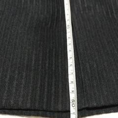 ブラック　シンプルスーツ　ストライプ　リクルート　ビジネスの画像